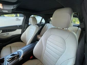 Mercedes C-300 2