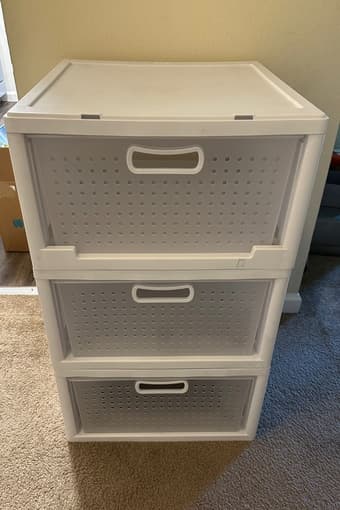 Plastic drawers 2