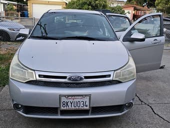 Ford Focus (ODO 129K) 2009 for sale - $3,800 1