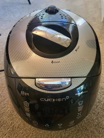 Electronic Rice Cooker at Low Price 1