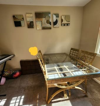 Dining table + 4 chairs 1