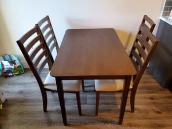 Dining Table + 4 Chairs 2