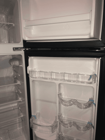 Magic Chef 4.5 cu.ft. 2-door Refrigerator 3
