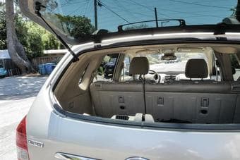 Selling: Hyundai Tucson Limited V6 All Wheel Drive 2