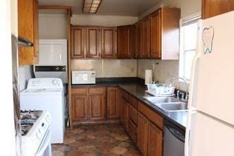 $950 private furnished room in 4br/1BA Menlo Park for rent now 2