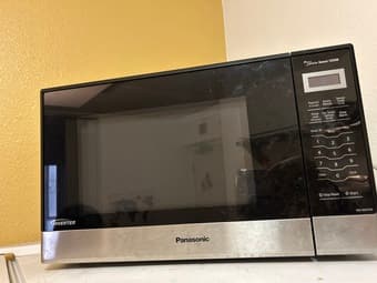 Panasonic Microwave for sale! 1