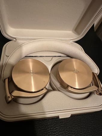 B&O H95 HighEnd Headphone (Like new condition) 2