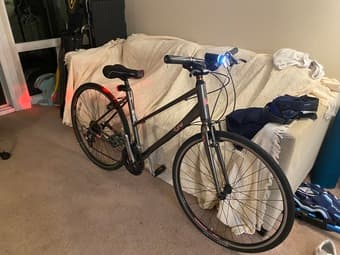 giant liv hybrid bike good condition 3