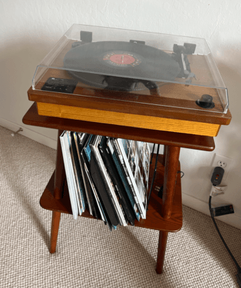 record player and stand 1