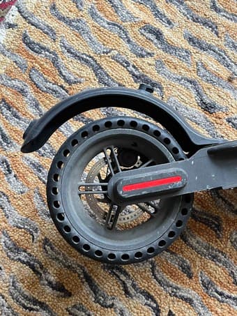 Xiaomi X365 scooter (turns on but does not run) 3
