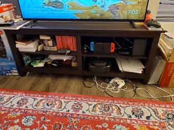 Moving sale - TV Stand pick up by 8/5 1