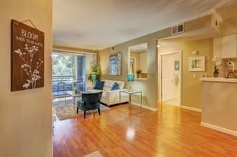 short term 1b1b apartment near Stanford - $2,600 2
