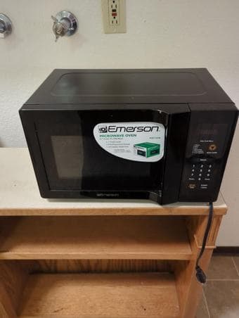 Microwave $15 OBO 1