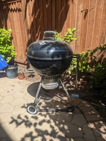Weber charcoal grill + accessories 2