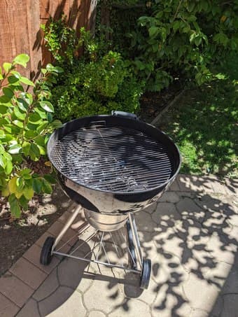 Weber charcoal grill + accessories 3