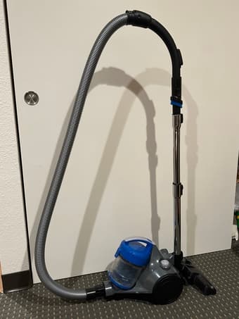 Vacuum cleaner 1
