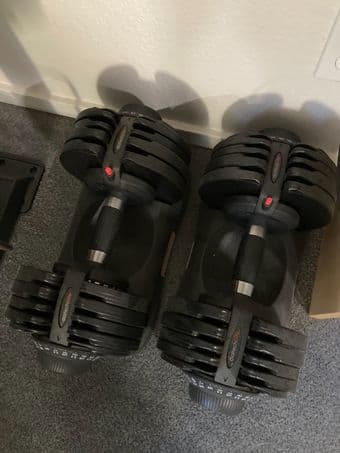 Adjustable Dumbbells 5-32.5 kg (11-71.5 lb) and Bench 1