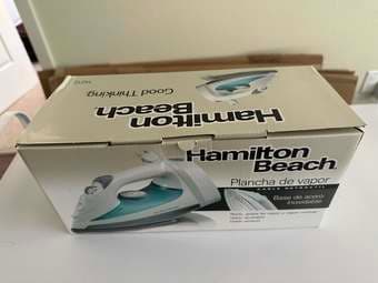 LIKE NEW - Iron Hamilton Beach 1