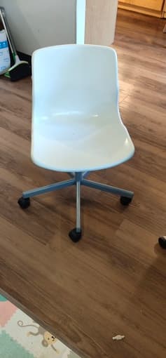 desk chair 1