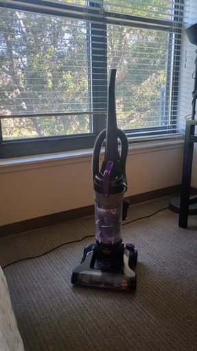 Bissell Vacuum Cleaner 1