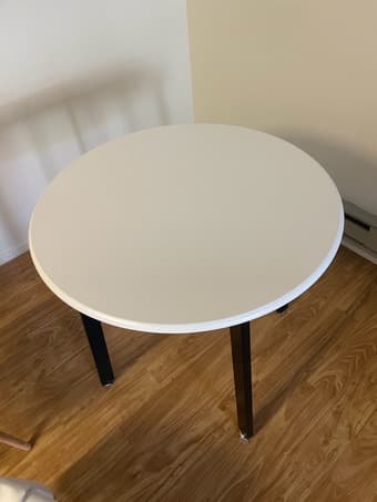 Moving out sale - table and hairdryer 1