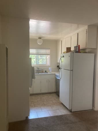 Looking for female roommate in beautiful 2 bed 1 bath Menlo Park APT 2