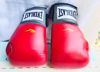 boxing gloves 1