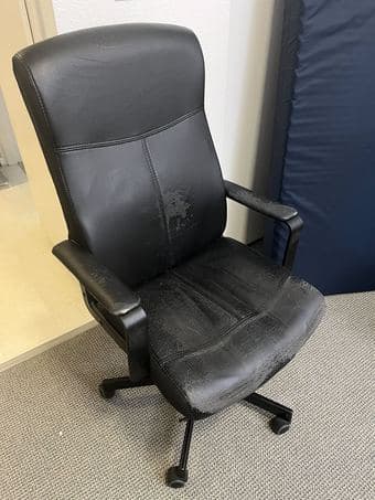 Selling an executive chair 1