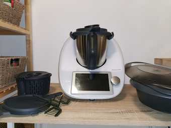 Selling our loved Thermomix 6 due to moving abroad 3