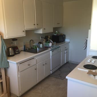 Menlo Park 1 bedroom avail with 2 housemates 3