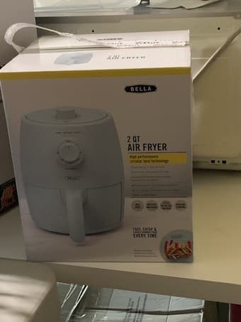 Mini air fryer ( new ) still in box 1
