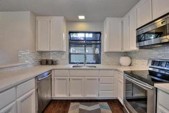 Gorgeous house available for rent downtown Mountain View 3