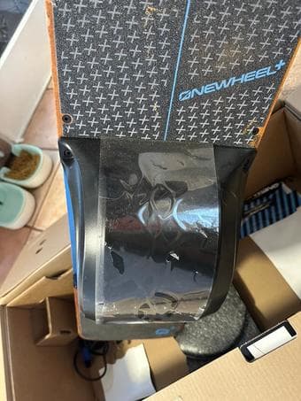 Selling Onewheel XR+ with accessories < 10miles 3