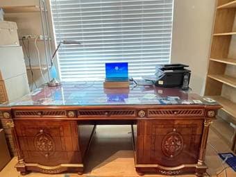 Beautiful wood desk 1