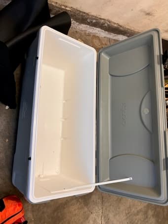 Huge IGLOO Cooler 2