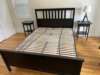 Queen bed + nightstands 1