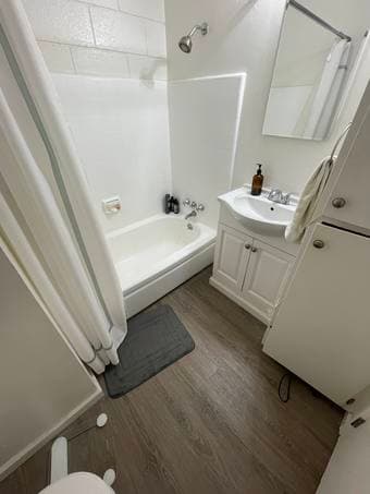 Spacious room available in 2bed/1bath - midtown Palo Alto 3