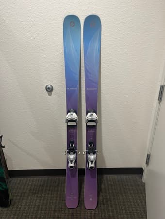 Blizzard Black Pearl 88 152cm Women's Skis with Salomon Warden binding 1