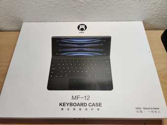 UNOPENED - iPad Pro 12.9 inch 6th Gen with Keyboard and Mouse Pad 3