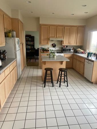 Available Now - Bedroom in Oceanview Pacifica House Available - Sublet 2