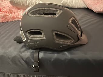New Bike Serfas bike  helmet and Sigma bike light 1