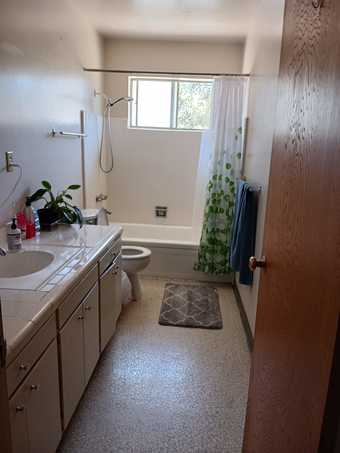 Spacious 1b1b in 3b3b in Menlo Park at an amazing location 3