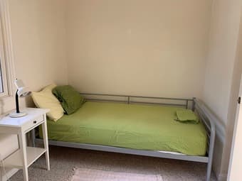 Room in shared house close to campus - short-term or long term 1