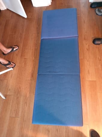 Olee Sleep Tri-Folding Memory Foam Mattress Topper 2