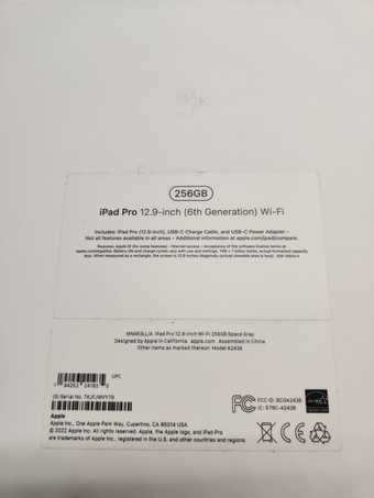 iPad Pro 12.9 inch 6th Gen with Magic Keyboard - UNOPENED 2