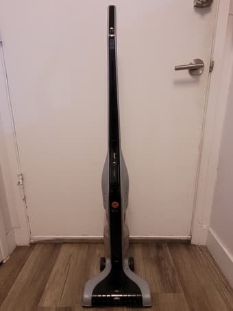 Hoover Linx BH50010 Gray Cordless Stick Vacuum Cleaner + Charger 1