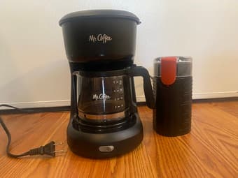 coffee maker and grinder 2