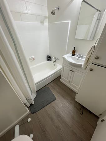 Room available in 2bed/1bath apartment in Midtown Palo alto 3