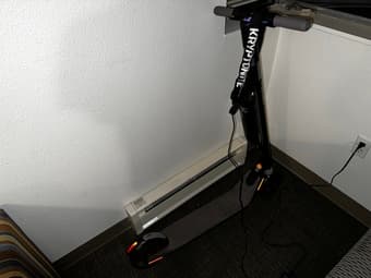 ninebot segway es3 scooter used for 1month 1
