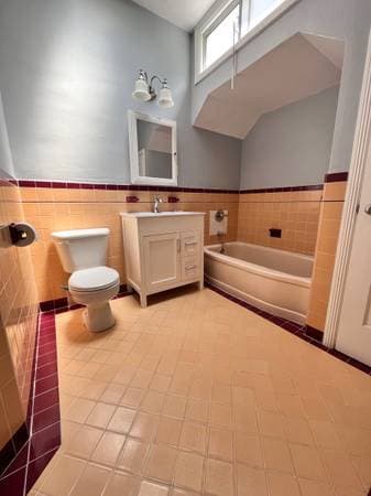 Rent out single room in shared house in SF Downtown 2